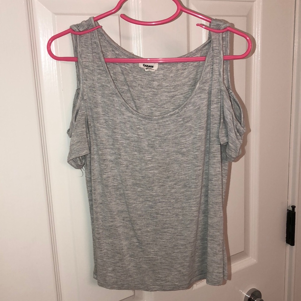 gray cold shoulder / cut out shoulder crop top